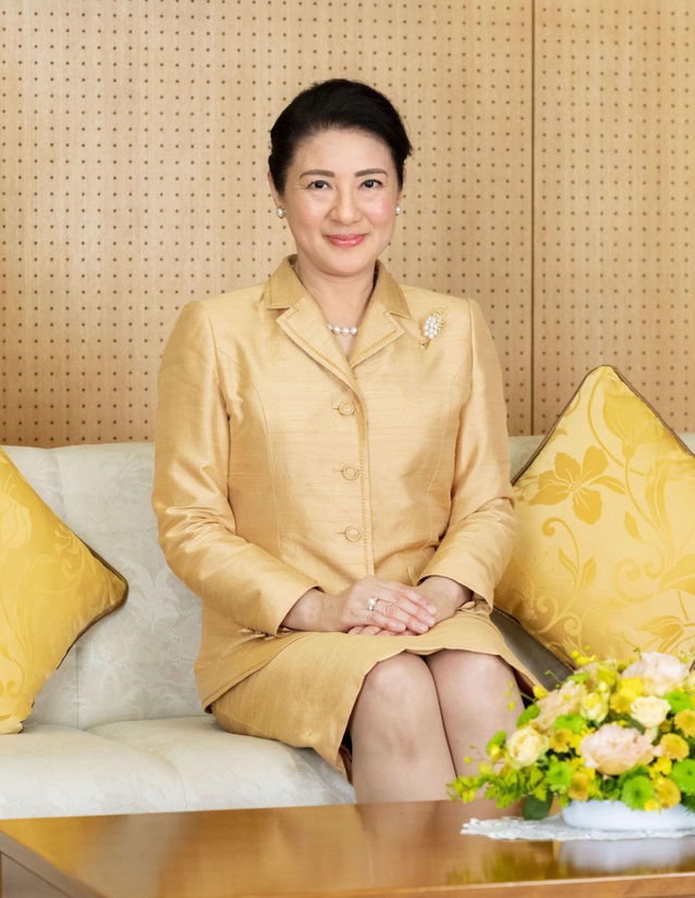 Hoàng hậu Masako khoe vẻ đẹp rạng rỡ cùng khí chất hơn người trong bộ ảnh mới nhân dịp sinh nhật cùng lời gửi gắm chân thành - Ảnh 1. Hoàng hậu Masako khoe vẻ đẹp rạng rỡ cùng khí chất hơn người trong bộ ảnh mới nhân dịp sinh nhật cùng lời gửi gắm chân thành - Ảnh 1.