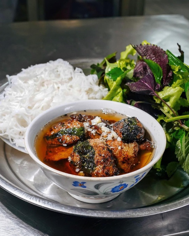 Những món ăn Việt Nam được HLV Park Hang-seo yêu thích - Ảnh 2.