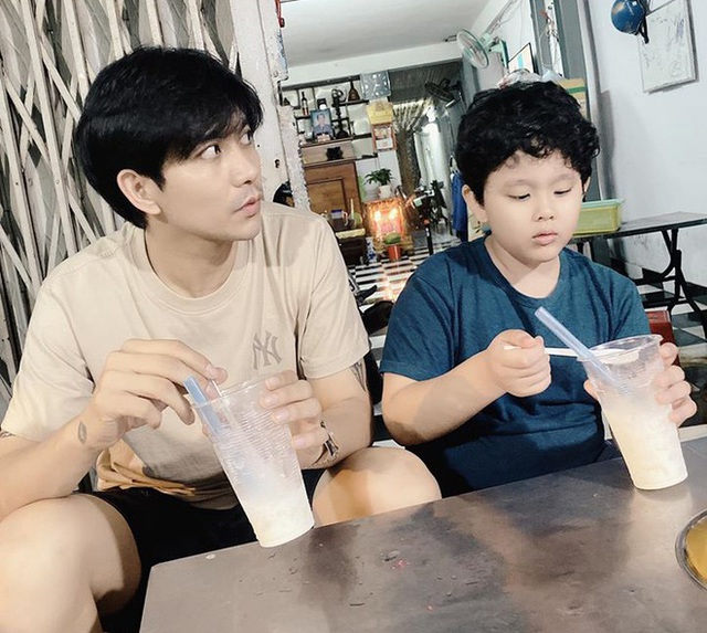 Con trai Tim - Trương Quỳnh Anh cao lớn gần bằng ba mẹ dù mới 8 tuổi - Ảnh 2.