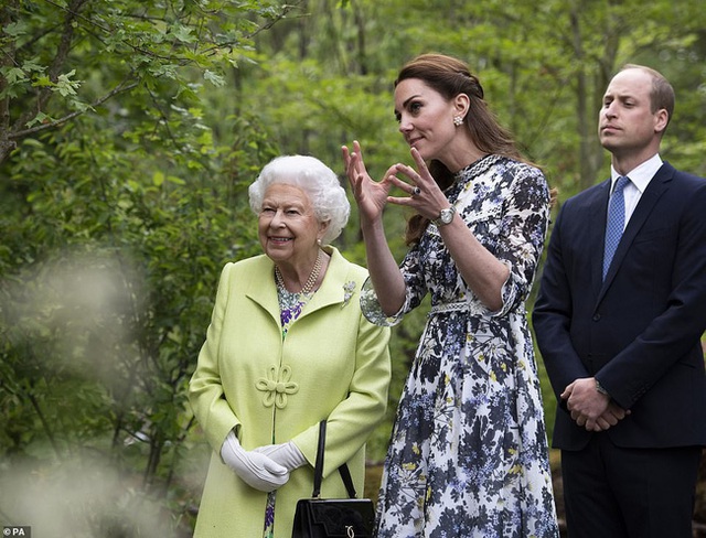 Tiết lộ mối quan hệ giữa Công nương Kate và Nữ hoàng Anh cho thấy vị thế hiện tại của nàng dâu hoàng gia - Ảnh 1.