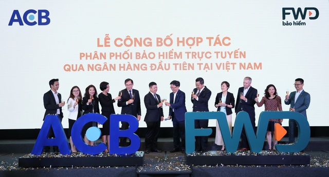 FWD “bắt tay” ACB đã tạo nên thương vụ e-bancassurance đầu tiên tại Việt Nam - Ảnh 3.