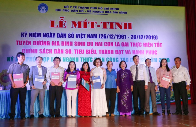 Mít tinh kỷ niệm Ngày Dân số Việt Nam ở TP Hồ Chí Minh - Ảnh 3.