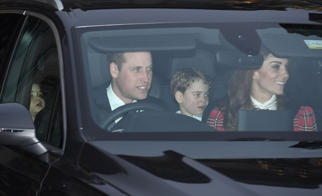 Lý do Kate - William đi xe riêng tới tiệc của Nữ hoàng - Ảnh 3.