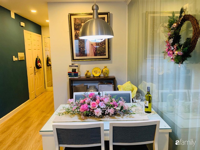 Giáng sinh lung linh và ấm cúng trong căn hộ nhỏ xinh ngập tràn hoa tươi của người phụ nữ đảm đang ở Đà Nẵng - Ảnh 3.