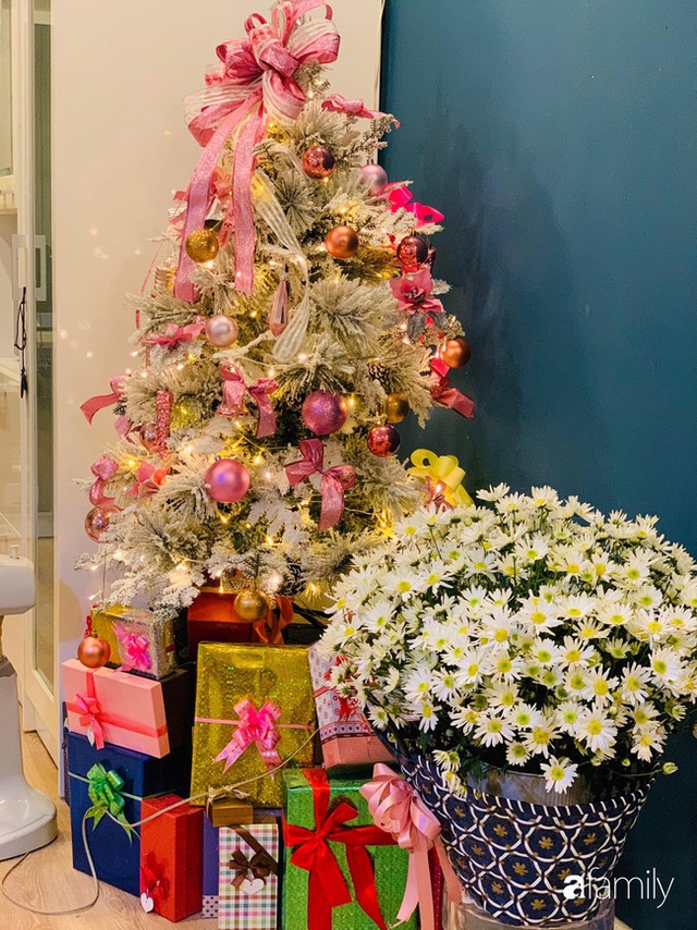 Giáng sinh lung linh và ấm cúng trong căn hộ nhỏ xinh ngập tràn hoa tươi của người phụ nữ đảm đang ở Đà Nẵng - Ảnh 17.