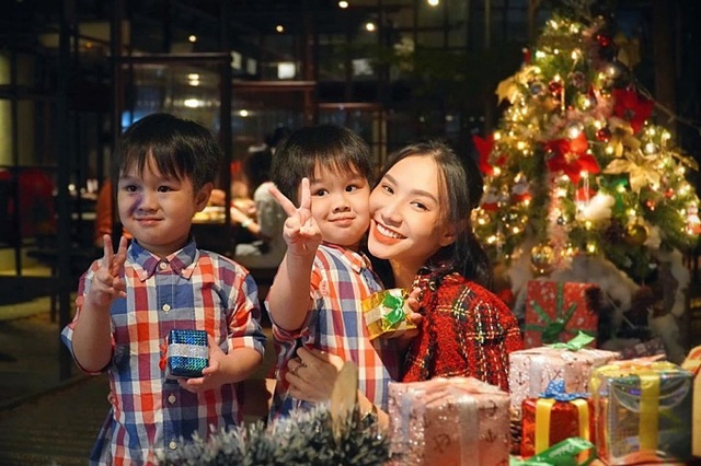 Sao Việt đón Noel cùng người thân - Ảnh 8.