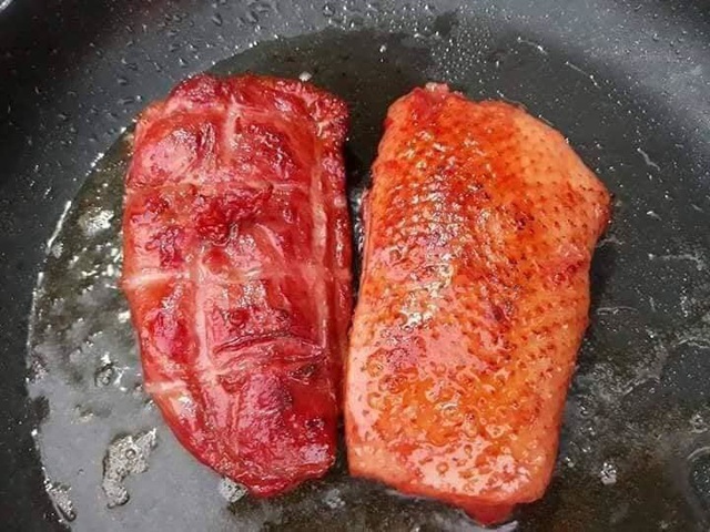 Thịt ngỗng Nga hun kh&oacute;i đổ bộ, nhậu Tết h&agrave;ng ngoại gi&aacute; si&ecirc;u rẻ - Ảnh 3.