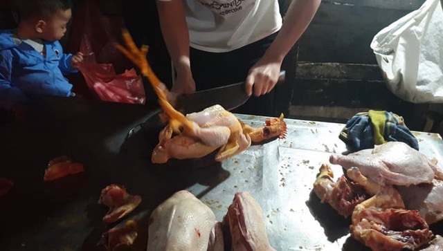 Giá thịt gà ở Hà Nội tăng do “hùa” theo giá thịt lợn? - Ảnh 2.