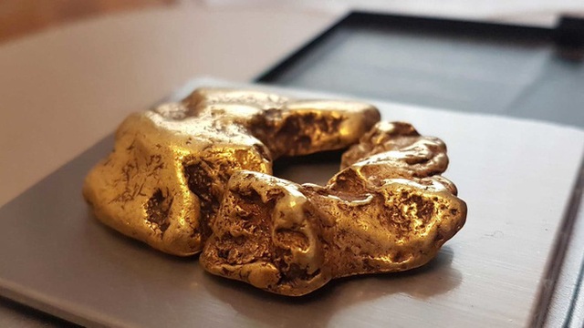 Cục vàng lớn nhất nước Anh được tìm thấy ở dòng sông Scotland - Ảnh 1.