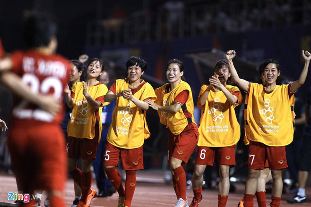 Hạ Philippines, tuyển nữ Việt Nam tái đấu Thái Lan ở chung kết - Ảnh 12.