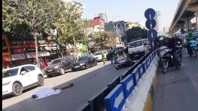 Xe tải tông xe máy kẹp 3 trước hầm chui Thanh Xuân, 2 người tử vong - Ảnh 1.