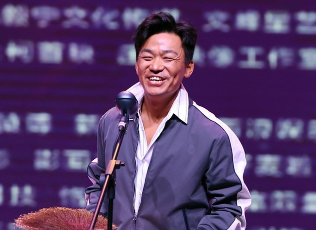 
 Vương Bảo Cường có phần thất thế so với các tân vua hài kịch khác trong mùa phim Tết năm nay.
