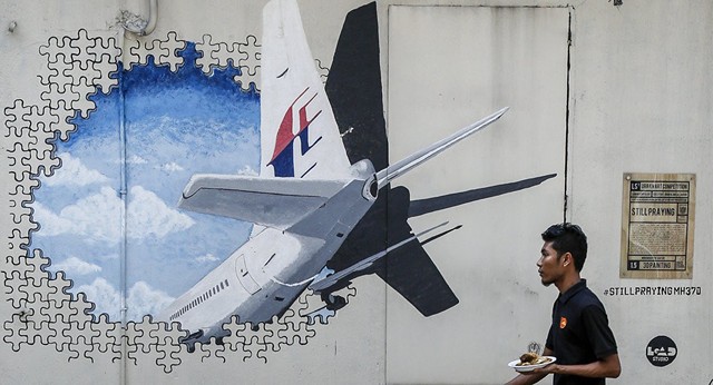 Thảm kịch MH370 vẫn là một bí ẩn không lời giải gần 5 năm qua. (Ảnh: AP)