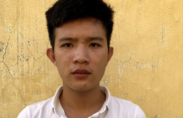 
Hồ Viết Dũng, nghi can dùng kéo đâm chết người trong cuộc hỗn chiến. Ảnh: Nguyễn Oanh.

