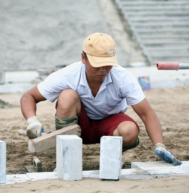 Trong ngày 16/2 ngôi chùa đã chính thức khai hội với sự tham gia của hàng vạn người. Tuy nhiên, để gấp rút chuẩn bị cho Đại lễ các công nhân vẫn miệt mài thi công để đảm bảo tiến độ.