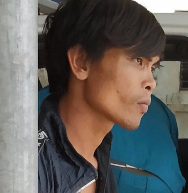 Trần Văn Phú có hành động lạ lùng.