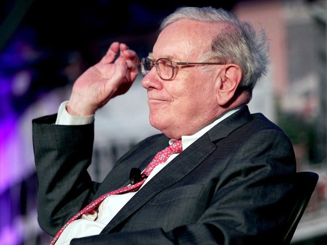 
Hãy nhắc tới nhân vật Warren Buffett, ông sống trong một ngôi nhà khiêm tốn ở Omaha, Nebraska, mà ông đã mua vào năm 1958 với giá 31 nghìn đô la, tương đương 274 nghìn đô la ngày nay.
