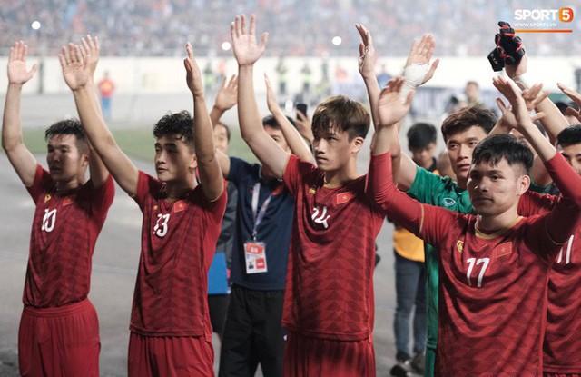 Tối qua, đội tuyển Việt Nam đã có chiến thắng đậm nhất lịch sử 4-0 trước người Thái trên sân Mỹ Đình. Như vậy, đội tuyển U23 Việt Nam đã có một chiến dịch vòng loại U23 Châu Á cực kỳ thành công với 3 trận toàn thắng.