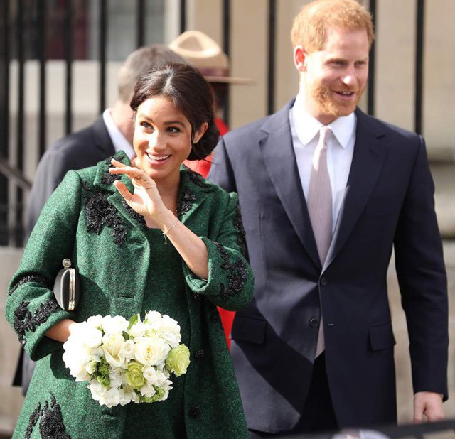 Meghan và chồng tới thăm Central House ở thủ đô London hôm 10/3. Ảnh: AFP.