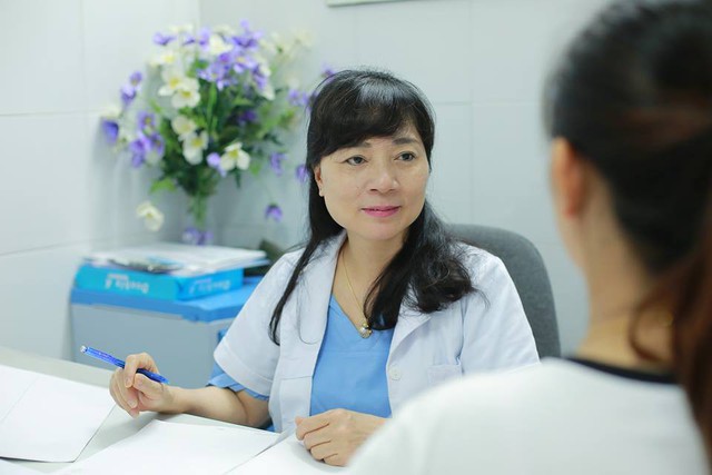 
BS Nguyễn Thị Nhã, Trưởng Trung tâm Hỗ trợ sinh sản (Bệnh viện Bưu điện) cho biết, có không ít phụ nữ đơn thân đến gặp bác sĩ với nhu cầu và mong muốn được làm mẹ.
