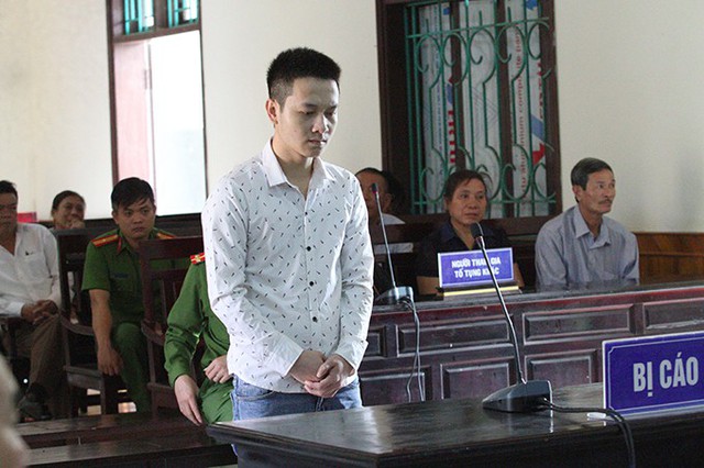 
Bị cáo Nam tại tòa. Ảnh: Hùng Lê
