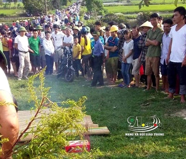 Hiện trường vụ tai nạn khiến 2 em tử vong (ảnh 91.com)