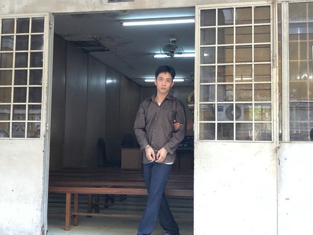 
Bị cáo Nguyễn Kim Long lãnh 12 năm tù về tội Lừa đảo chiếm đoạt tài sản
