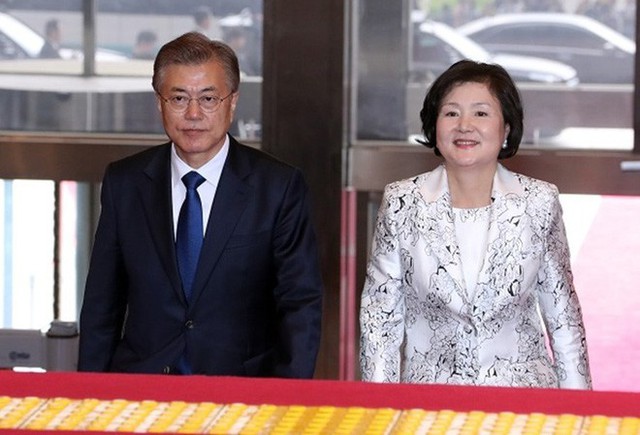 Tổng thống Hàn Quốc và phu nhân Kim Jung-sook.
