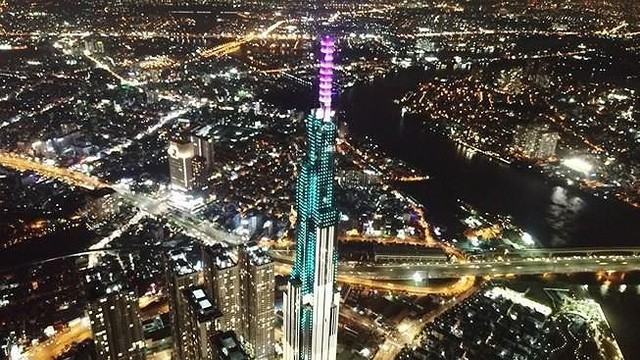 Tòa nhà Landmark 81 - một trong hai điểm bắn pháo hoa nghệ thuật tầm cao tối 30-4.