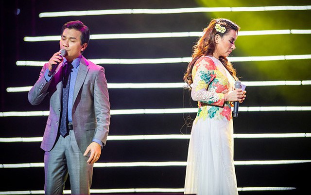 Cặp song ca Mạnh Quỳnh - Phi Nhung mang đến nhiều khoảnh khắc ngọt ngào khi hát Đoạn cuối tình yêu.