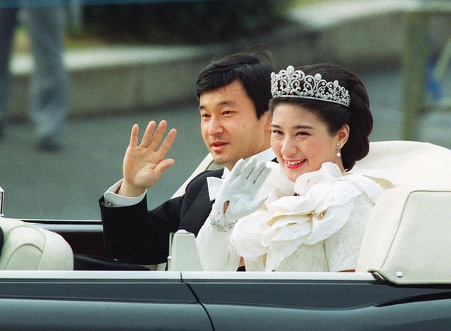 
Thái tử Naruhito và Thái tử phi Masako trong lễ cưới. Ảnh: NIPPON
