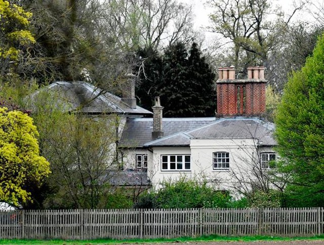 Dinh thự Frogmore Cottage ở Windsor của vợ chồng Harry - Meghan. Ảnh: Daily Mirror.