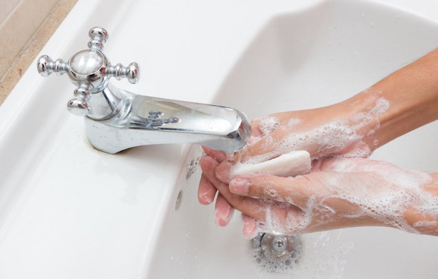 Rửa tay bằng xà phòng không chỉ để phòng bệnh cho cá nhân mỗi người mà còn góp phần bảo vệ những người xung quanh.