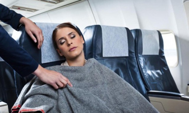 
 Việc hạ nhiệt độ trong cabin máy bay đã được nghiên cứu kỹ lưỡng để đảm bảo an toàn cho hành khách.
