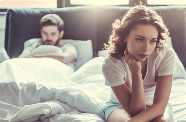 
Chẳng nhẽ vì tình yêu mà tôi dễ dàng để anh đứng tên nhà. (Ảnh minh họa)
