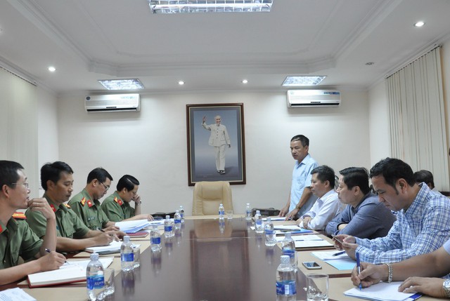 Đoàn công tác làm việc với cơ quan công an tỉnh Quảng Bình.