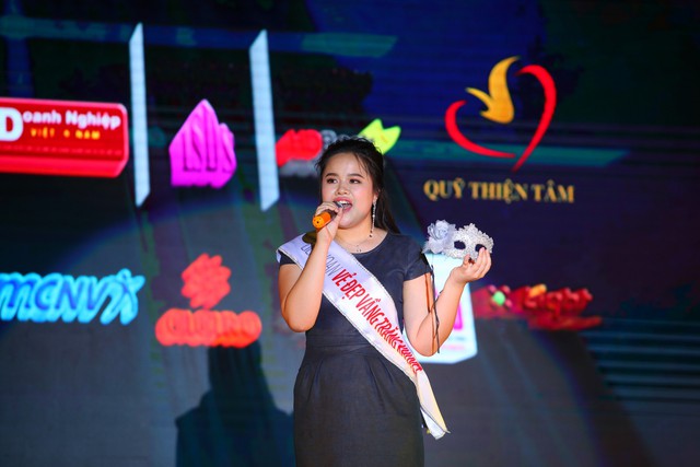 Giang trong cuộc thi Vẻ đẹp Vầng trăng khuyết 2019. Ảnh: TL