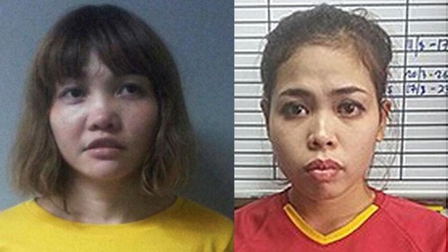 Đoàn Thị Hương và Siti Aisyah khi mới bị bắt. Ảnh: Cảnh sát Malaysia.