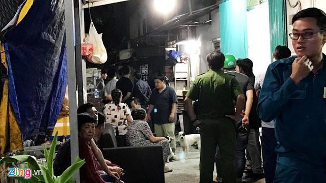 Cảnh sát khám nghiệm hiện trường. Ảnh: An Huy.