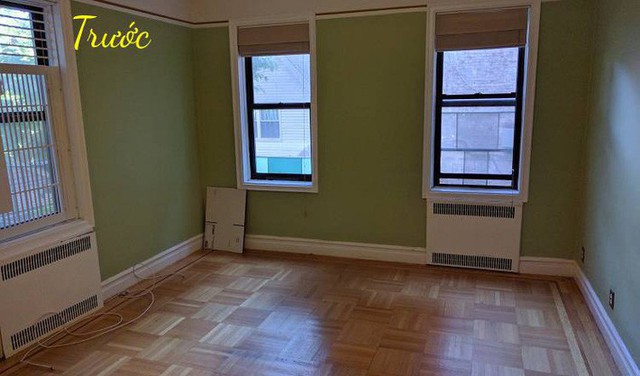 
Phòng khách với sàn gỗ và tường màu xanh nõn không tạo được điểm nhấn, cũng như gây nhàm chán về mặt thị giác. Vốn không gian phòng khách đã nhỏ, nay lại càng khó chịu hơn.
