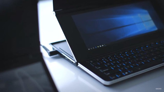 
Dù có thiết kế mới lạ, yếu tố thẩm mỹ và độ hoàn thiện sản phẩm vẫn luôn được các hãng sản xuất laptop chú trọng. Ảnh: The Verge.
