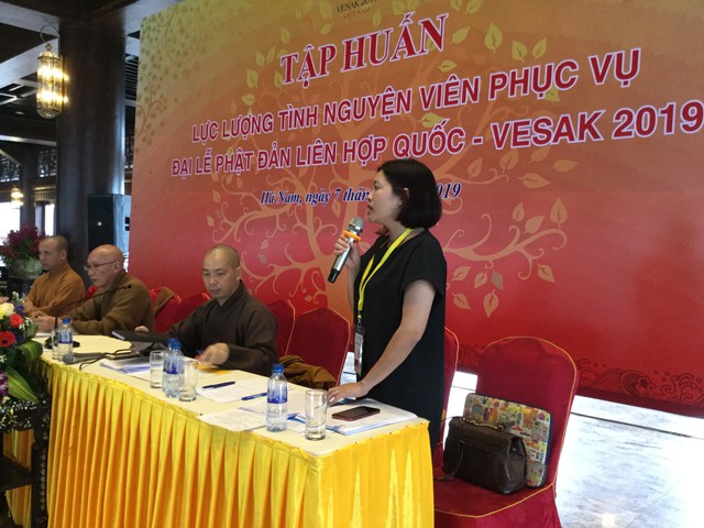 
Chị Đỗ Thị Kim Hoa, Giám đốc Trung tâm tình nguyện Quốc gia phát biểu tại buổi tập huấn. ảnh Hoàng Long
