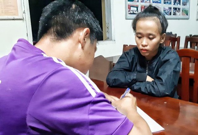 Một đối tượng nữ trong đường dây ma túy.
