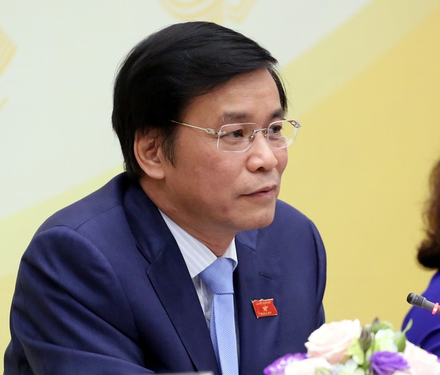 
Tổng Thư ký Quốc hội , Chủ nhiệm Văn phòng Quốc hội Nguyễn Hạnh Phúc.

