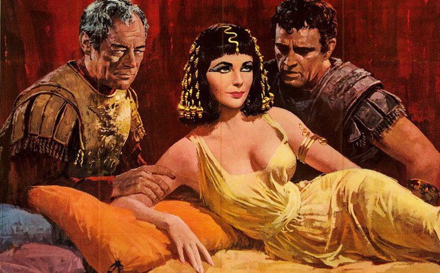 Nữ hoàng Ai Cập chinh phục 2 vị tướng nổi tiếng trong quân đội La Mã thời ấy là Julius Caesar (ngoài cùng bên trái) và Mark Antony