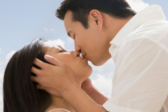 Hôn môi là chính là điểm khởi nguồn cho cuộc yêu - Ảnh minh họa: Internet