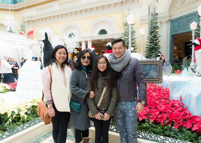 Con gái lớn Vicky Võ sinh năm 1996 và con út Sophia Minh Châu, sinh năm 2002.