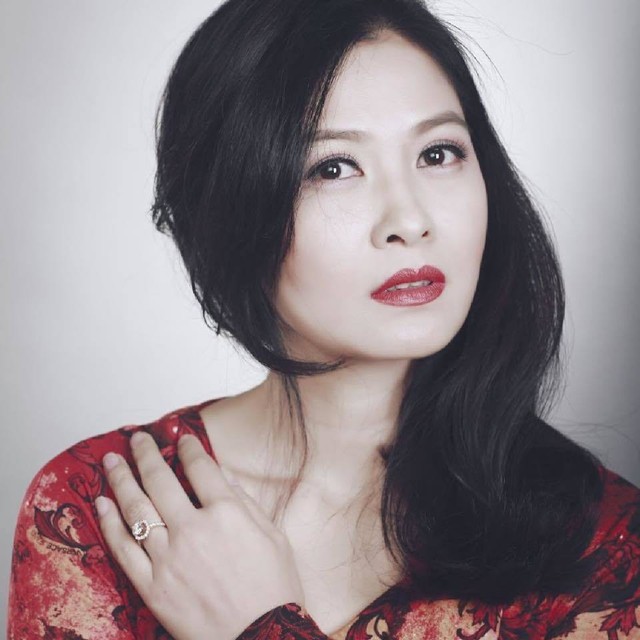 Gần 20 năm trước cô gây tiếng vang lớn với bộ phim Bến không chồng của đạo diễn Lưu Trọng Ninh.  