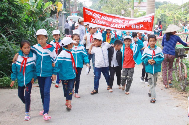 Đẩy mạnh công tác tuyên truyền vệ sinh cá nhân, rửa tay bằng xà phòng cho học sinh trong trường học thông qua các buổi giảng dạy chính khóa và ngoại khóa tại Hà Nam.