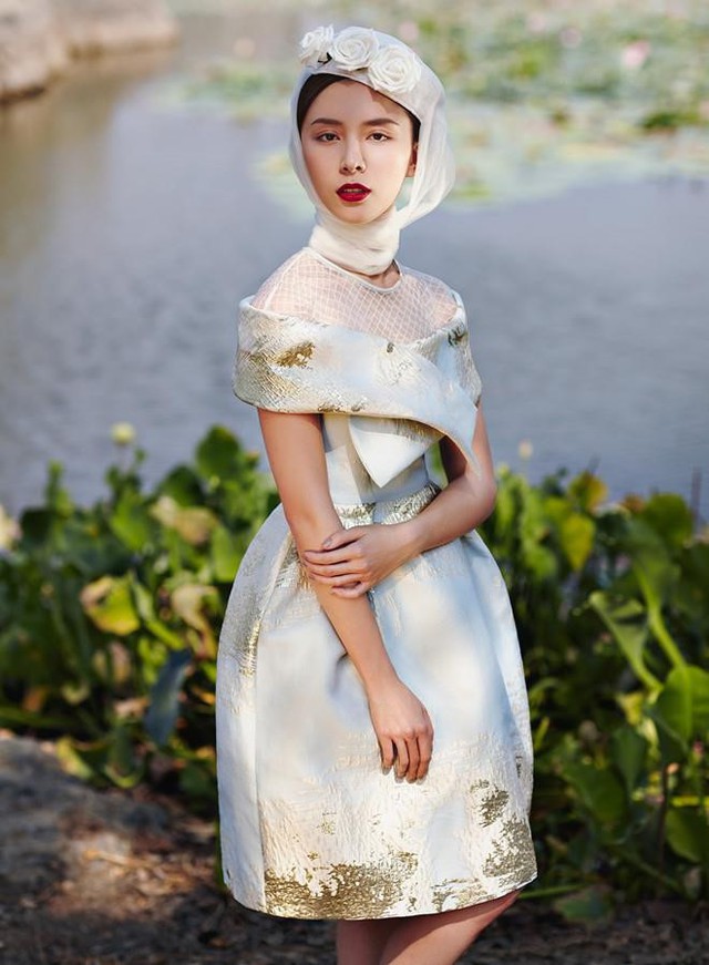 Dương Trương Thi&ecirc;n L&yacute; l&agrave; &Aacute; hậu Ho&agrave;n vũ Việt Nam 2008. Sau cuộc thi n&agrave;y, c&ocirc; cưới Nguyễn Quốc To&agrave;n, một doanh nh&acirc;n gi&agrave;u c&oacute; hơn 19 tuổi. Mẹ chồng của Thi&ecirc;n L&yacute; l&agrave; doanh nh&acirc;n nổi tiếng Trần Thị Hường, hay c&ograve;n gọi l&agrave; b&agrave; Tư Hường.